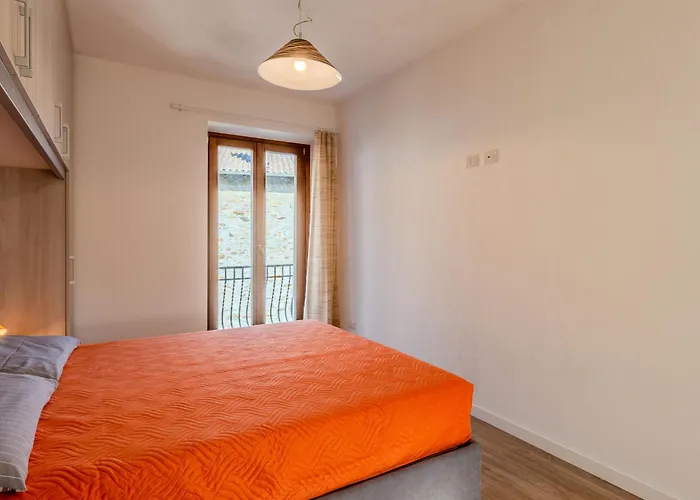 House-2 By Interhome